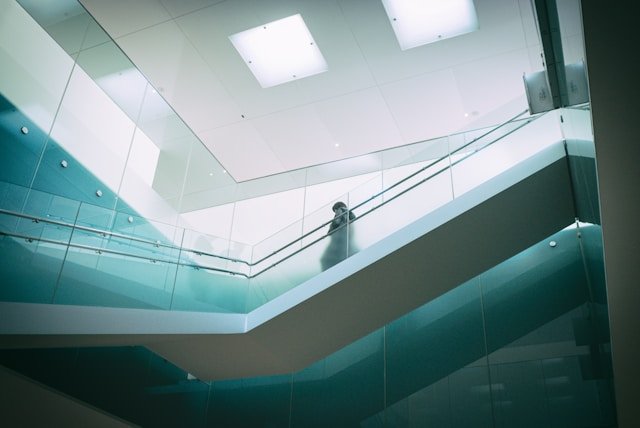 Benefits of Installing Glass Railings on Your Staircase