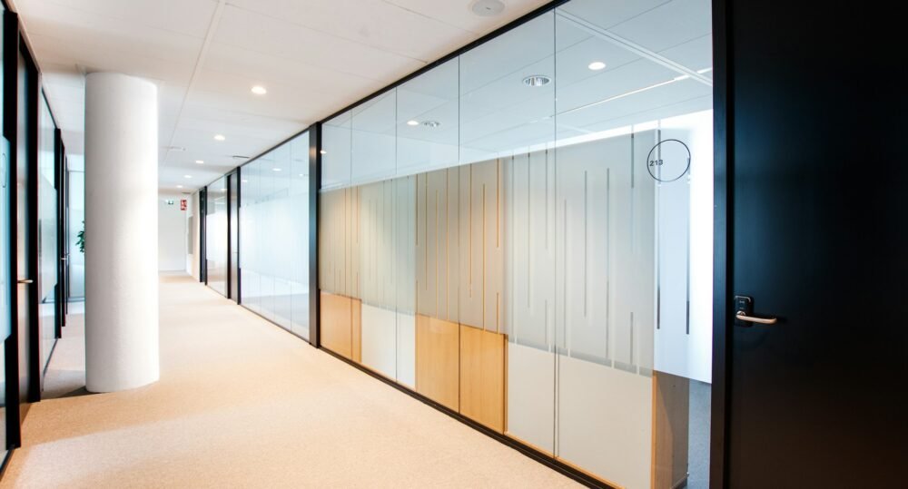 Install Glass Partition in Dubai