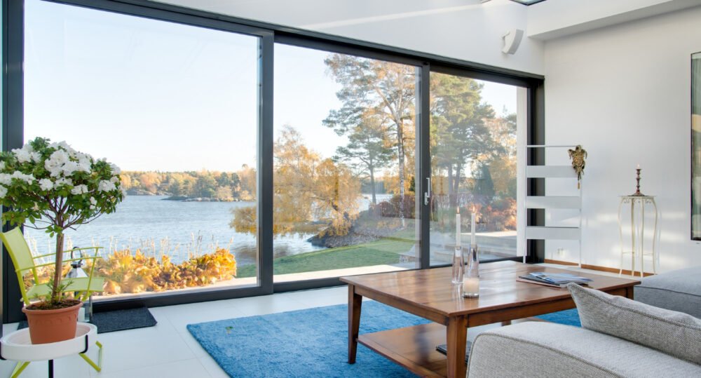 Aluminium Doors Dubai Designs, Types & Buying Guide