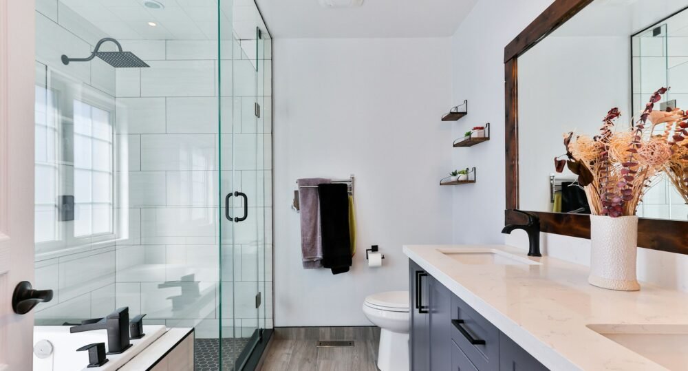 Best Shower Glass Options for Dubai Bathrooms