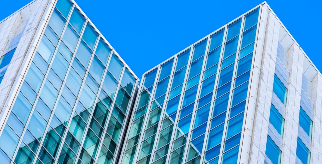 Best Glass Companies in Dubai What to Look For When Choosing the Right Partner