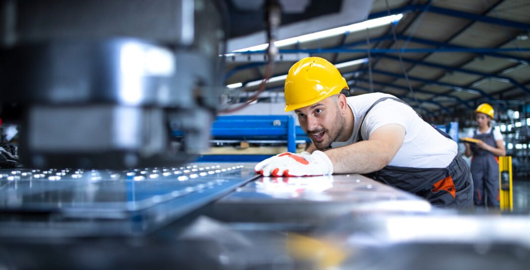 How to Choose the Right Glass Supplier in Dubai