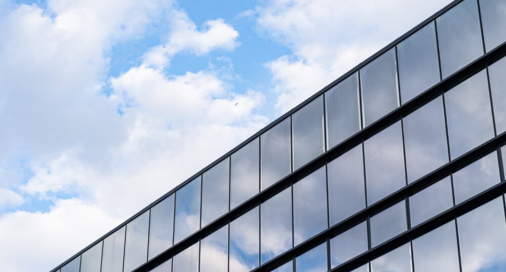 Laminated vs Tempered Glass Which is Safer for Your Project