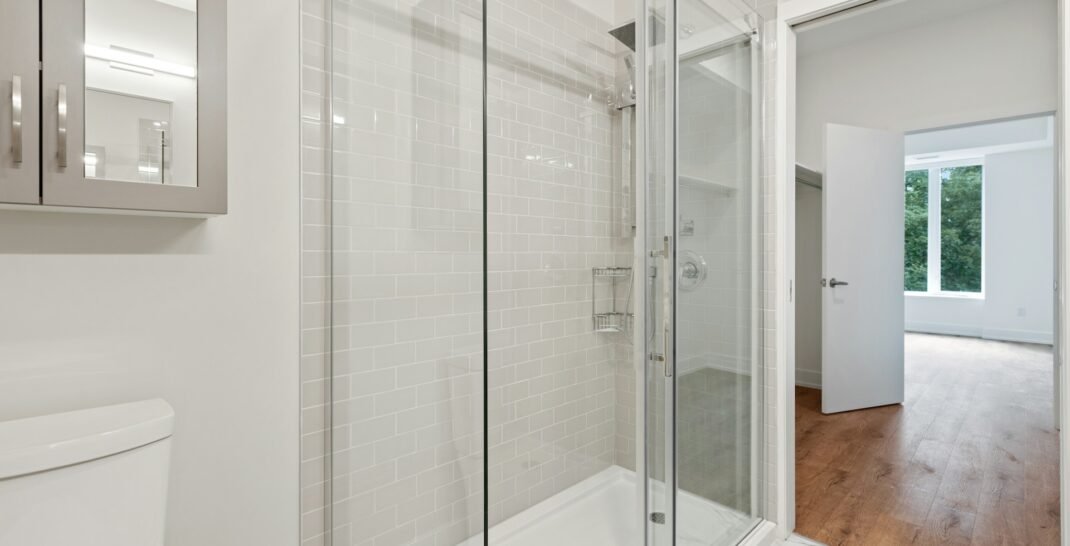 Bathroom Glass Partition Ideas for Dubai Apartments