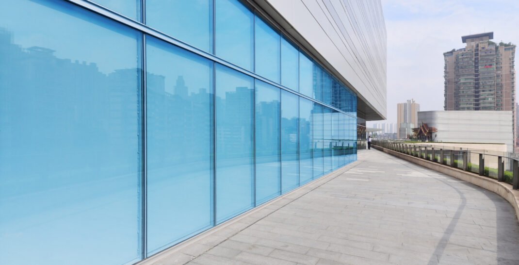 How to Get a Glass Partition Installed in a Dubai Office