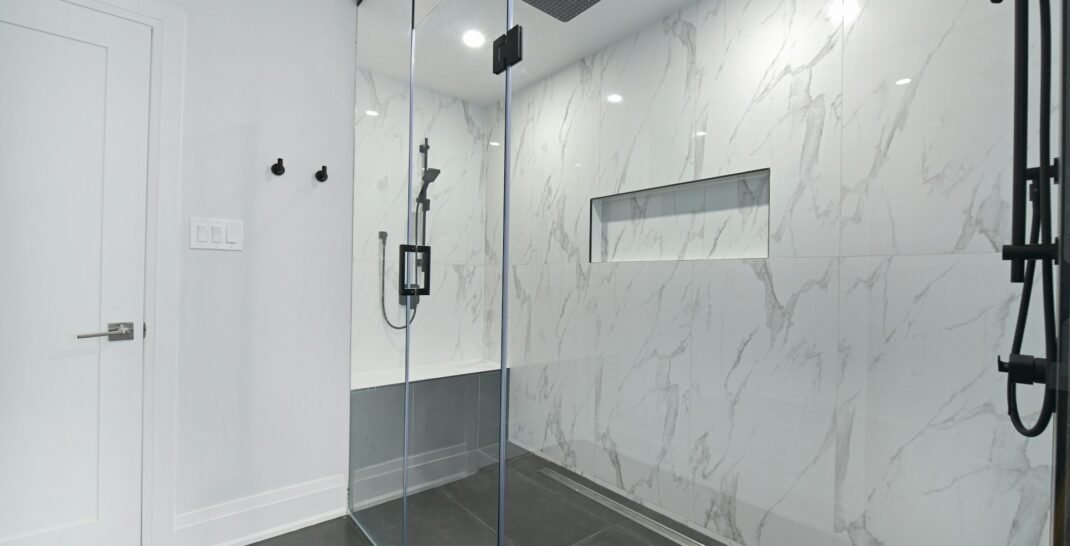 Shower Glass Partition vs Shower Curtain Dubai Comparison Guide